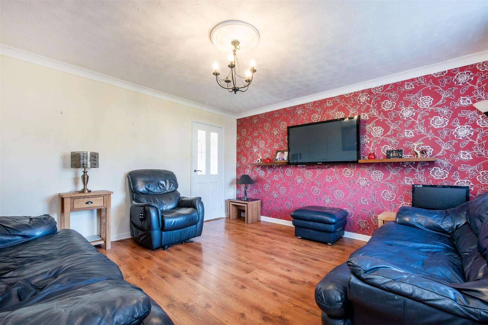 5 bed property in Holland House Road, Preston